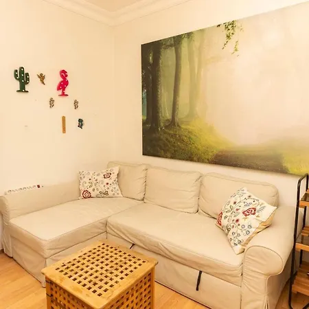 Couple's Getaway With Private Balcony In Uskudar アパート *